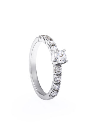 White gold wedding engagement ring